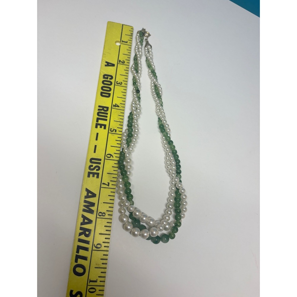 Vintage Triple Strand White Faux Pearl and Green Glass Bead Necklace Gold Tone - Picture 5 of 6
